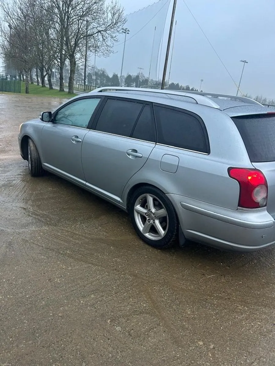 2008 Toyota Avensis - Image 1