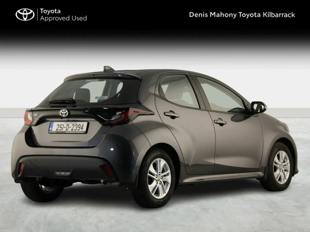 Toyota Yaris 1.5 LUNA - Image 2