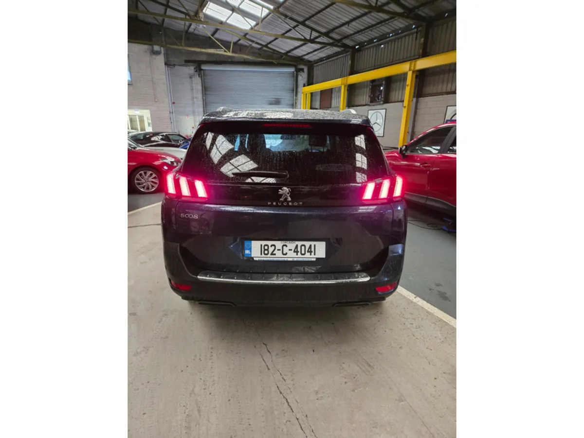 Peugeot 5008 ALLURE 1.5 BLUE HDI 130 6 6.2 4DR// 1 - Image 2