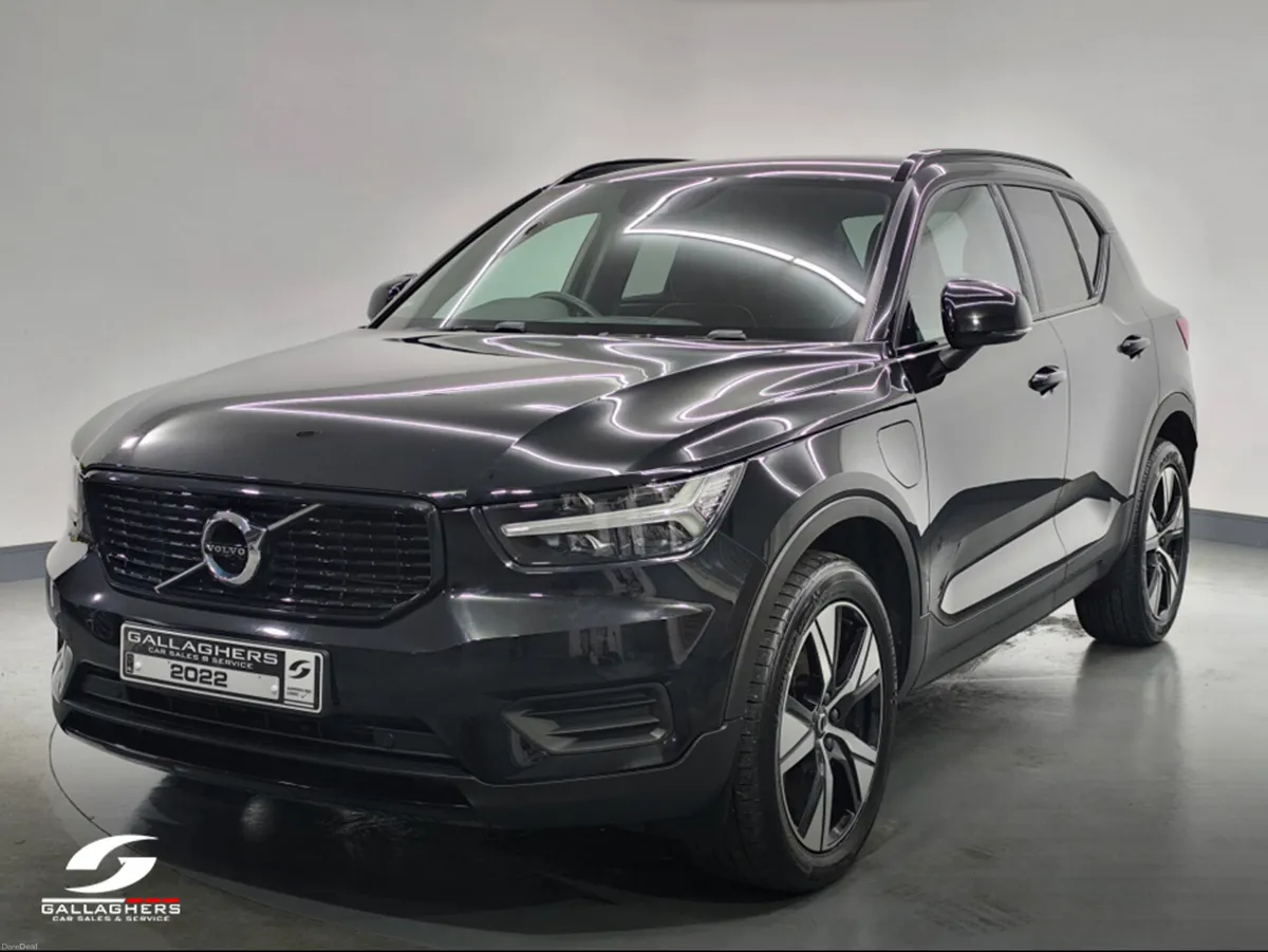 Volvo XC40 (221) R-DESIGN T4 RECHARGE - Image 2