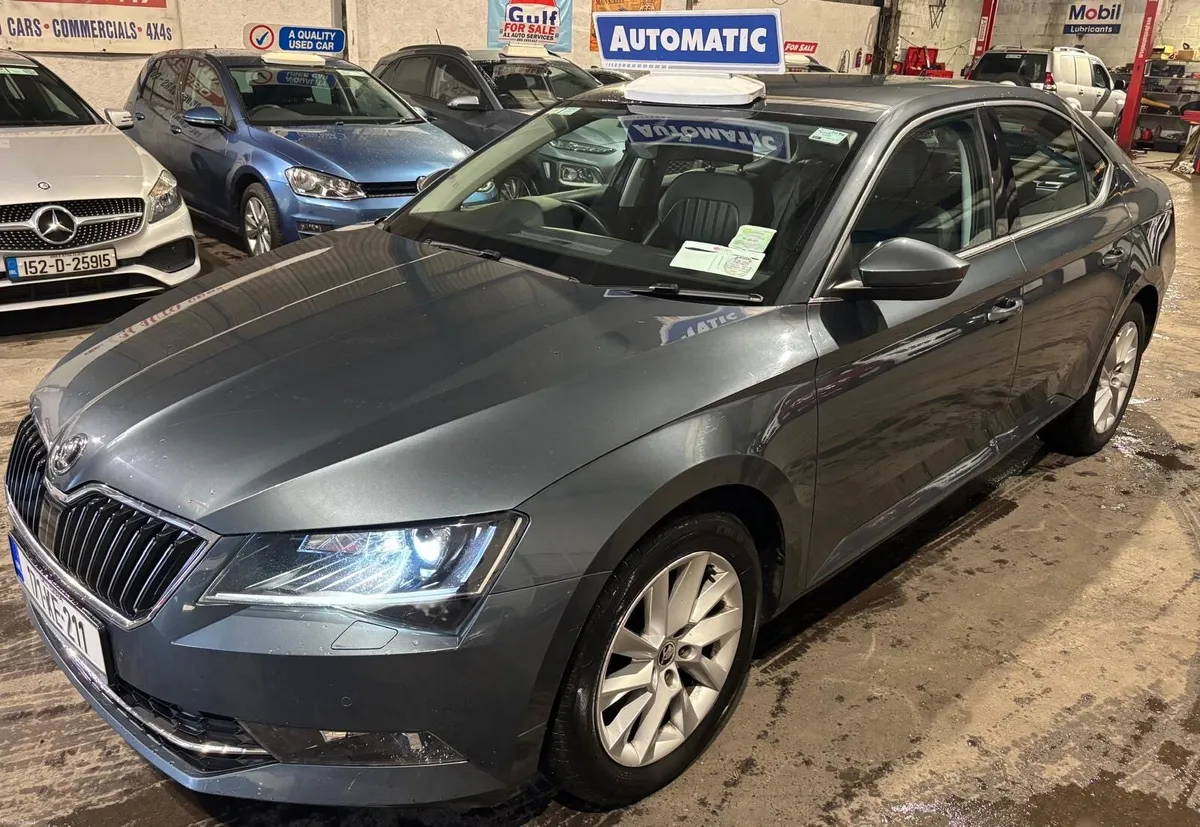 2017 Skoda superb diesel automatic style edition - Image 2