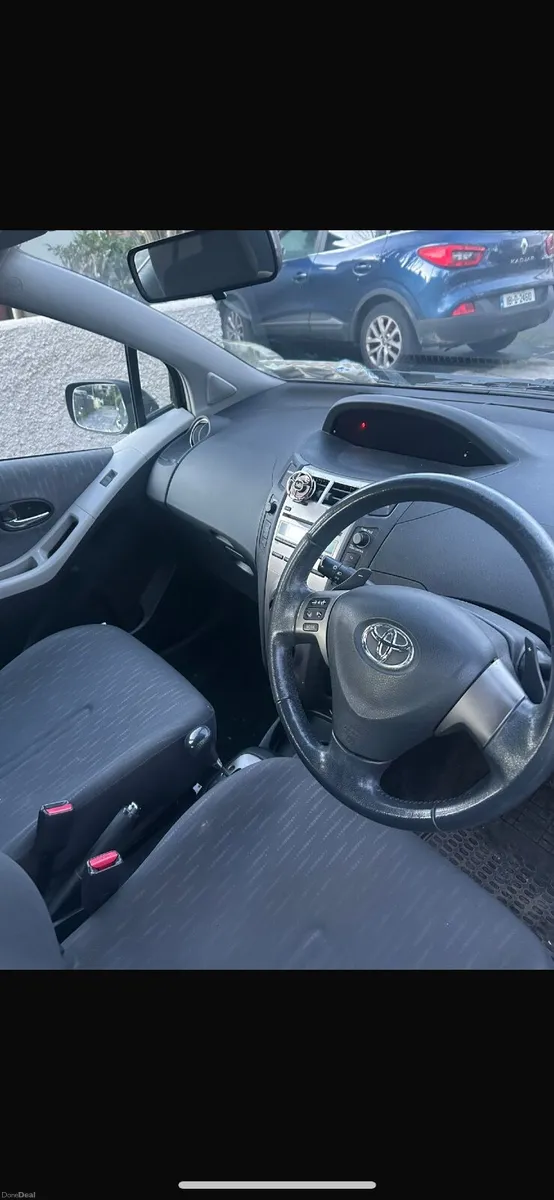 *Automatic Toyota Yaris 2009 - Image 2