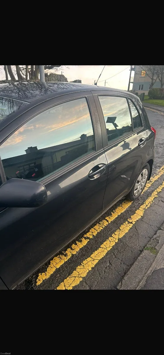 *Automatic Toyota Yaris 2009 - Image 3