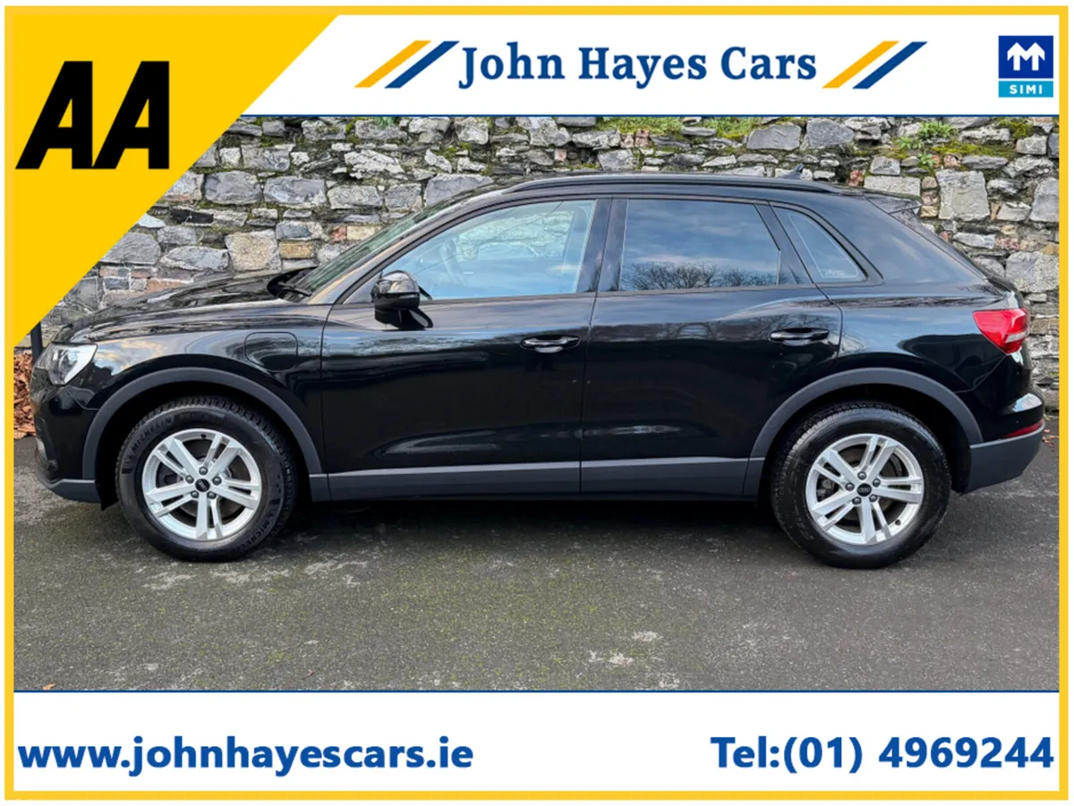 Audi Q3 TECHNIK 45 TFSI E HYBRID//REVERSE CAMERA// - Image 3