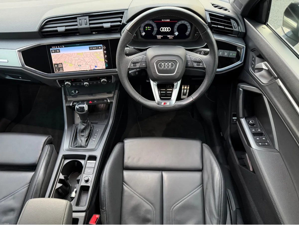 Audi Q3 GREAT SPEC//S LINE 45 TFSI E//LOW MILEAGE/ - Image 5