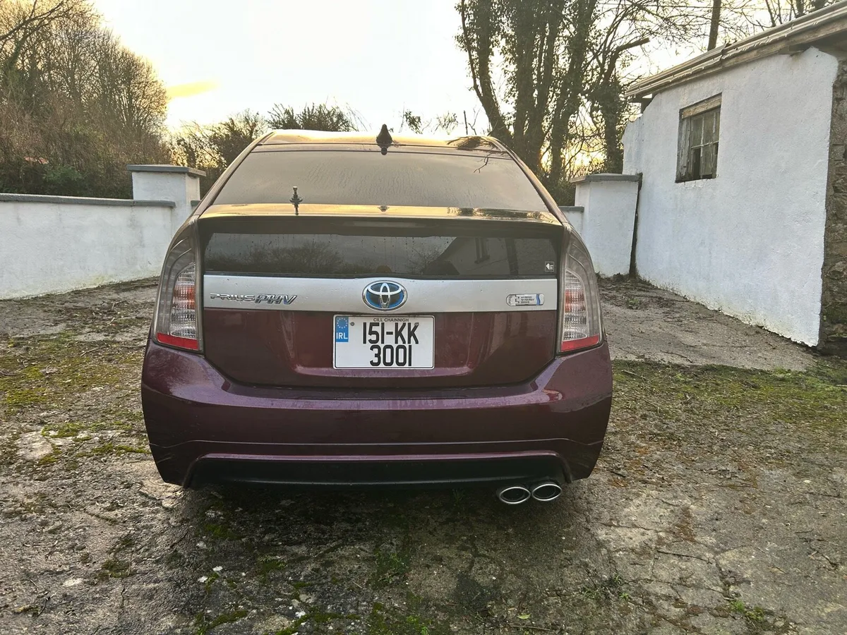 Toyota Prius PHEV - Image 4