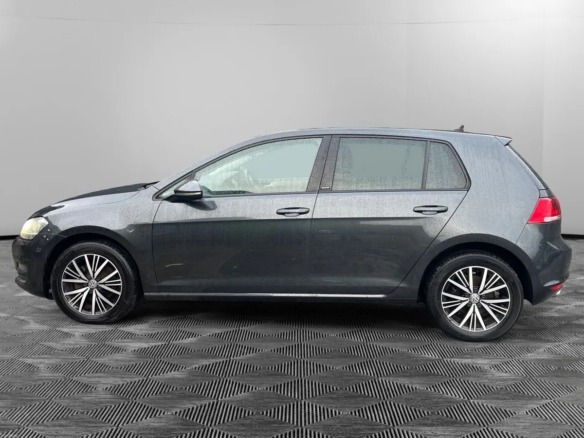 VW Golf DSG Allstar EDT *Low Km - Image 2