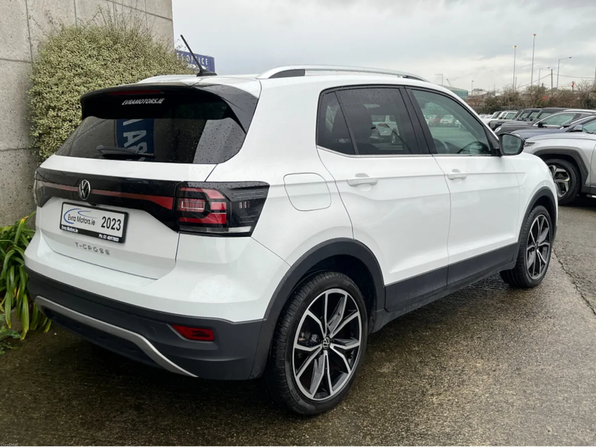 Volkswagen T-Cross STYLE AUTOMATIC 1.0 PETROL //LO - Image 4
