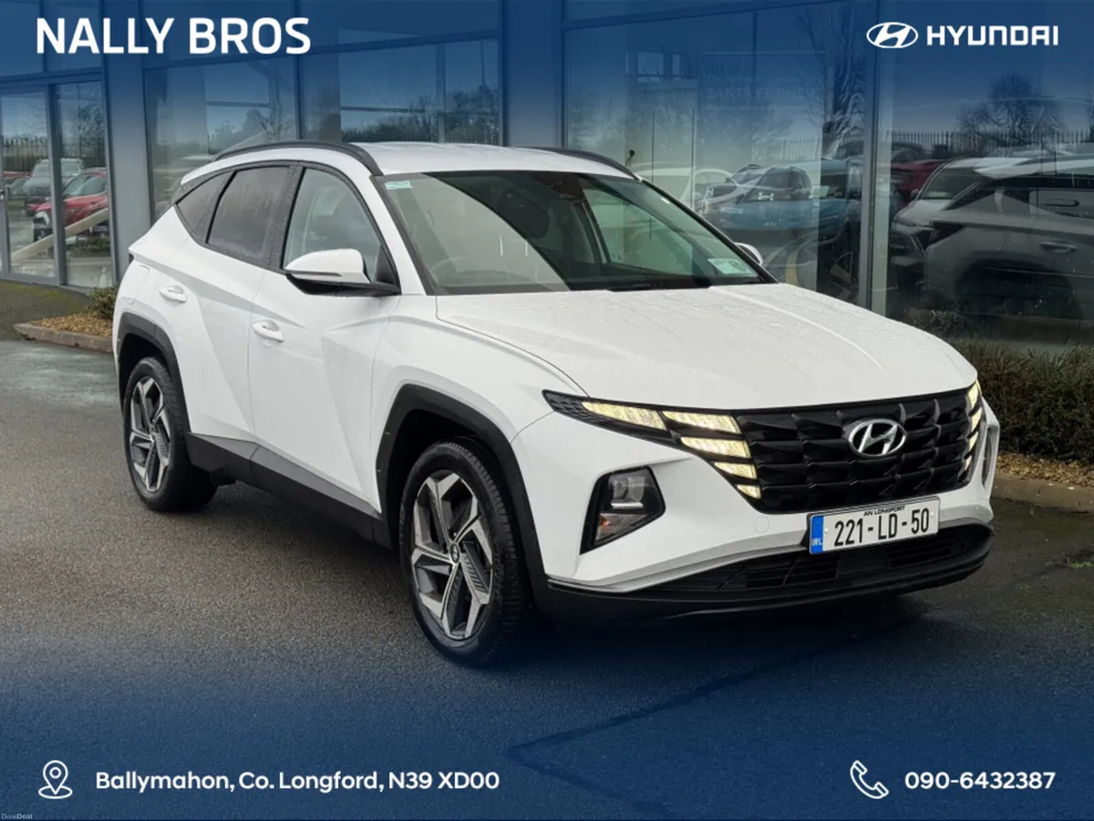 Hyundai Tucson IX35 EXECUTIVE 4WD 5DR AUTO - Image 1