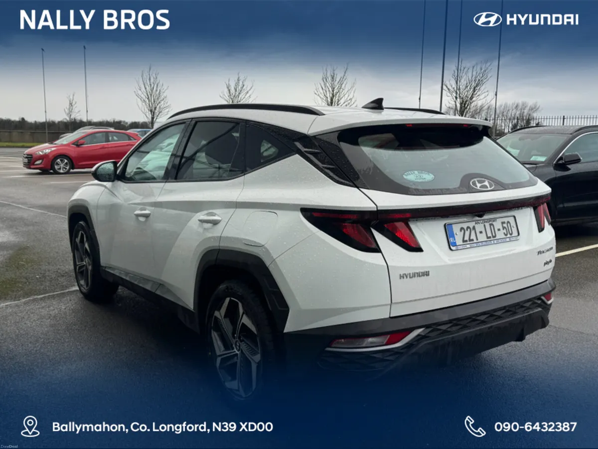 Hyundai Tucson IX35 EXECUTIVE 4WD 5DR AUTO - Image 3