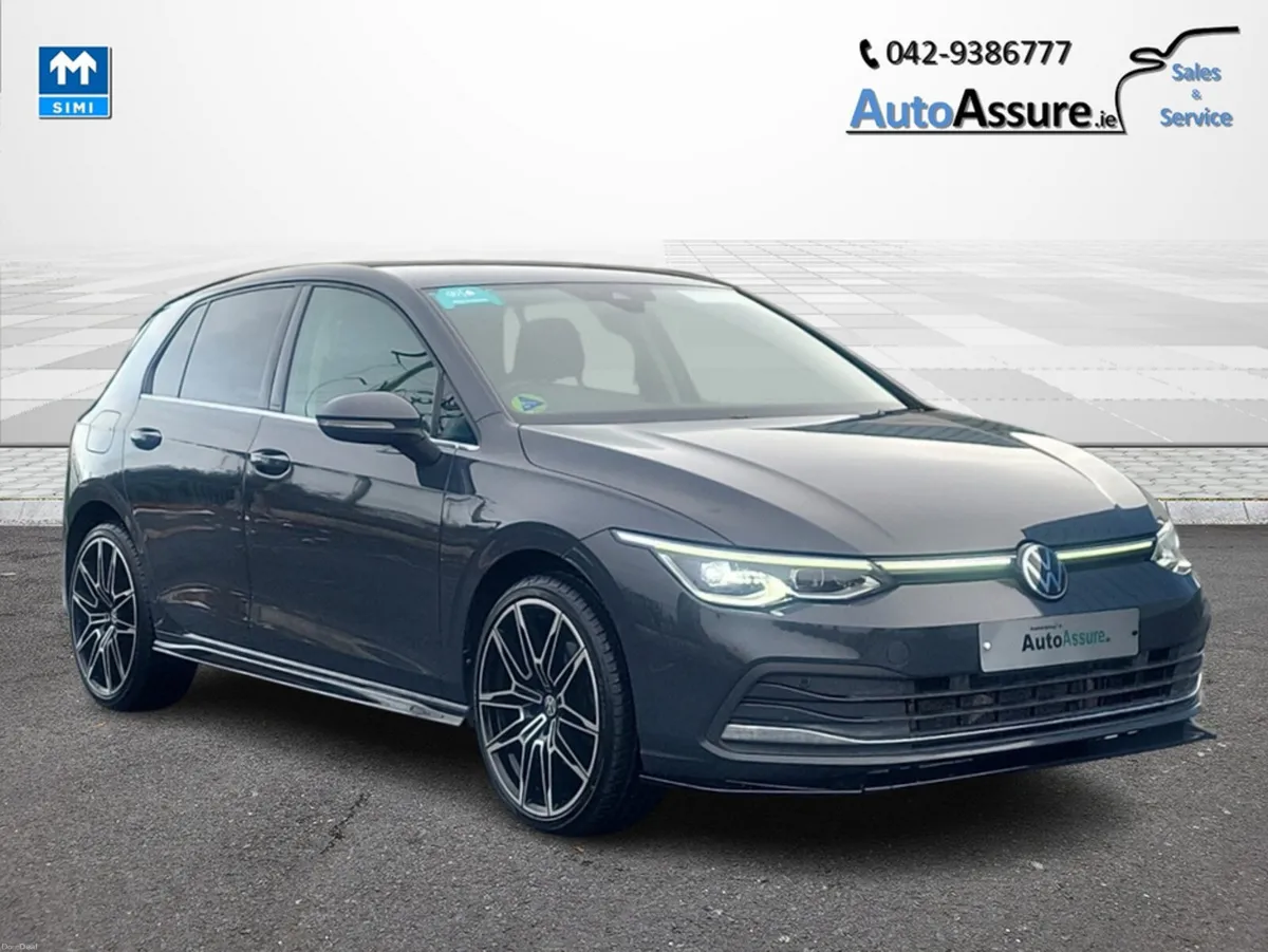 Volkswagen Golf STYLE TSI E-HYBRID DSG *** Full Bo - Image 1