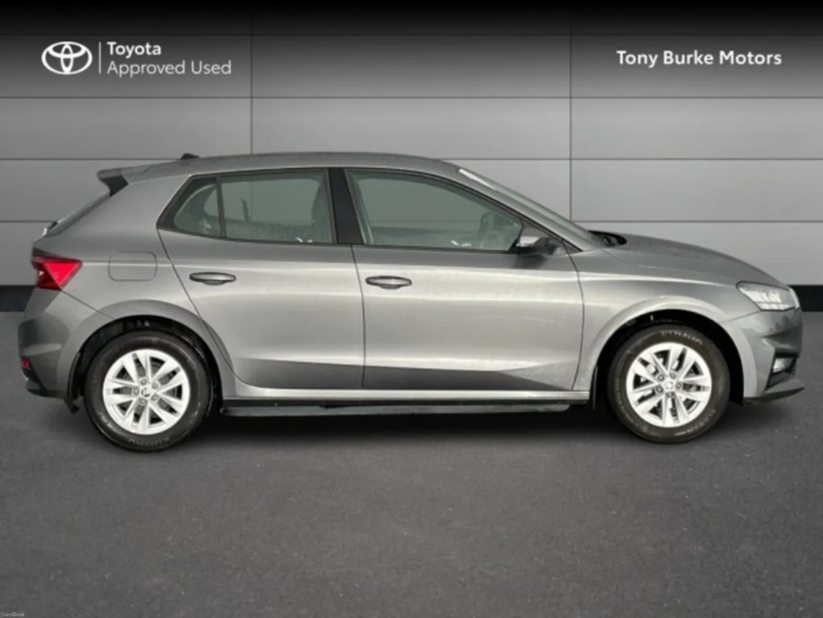 Skoda Fabia Ambition Edition - 1.0i - Petrol - Man - Image 3