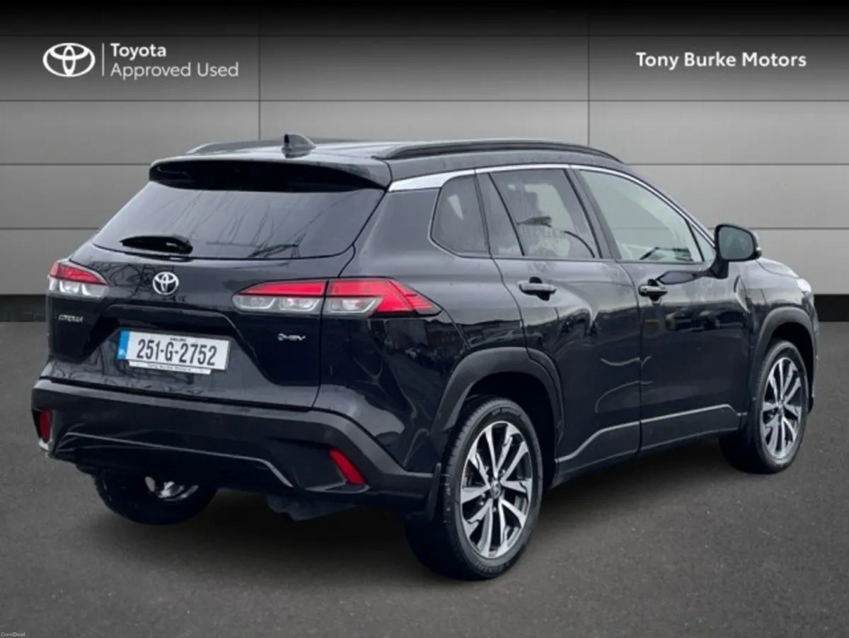 Toyota Corolla CROSS - Save EUR 7,000 - SPORT Mode - Image 2