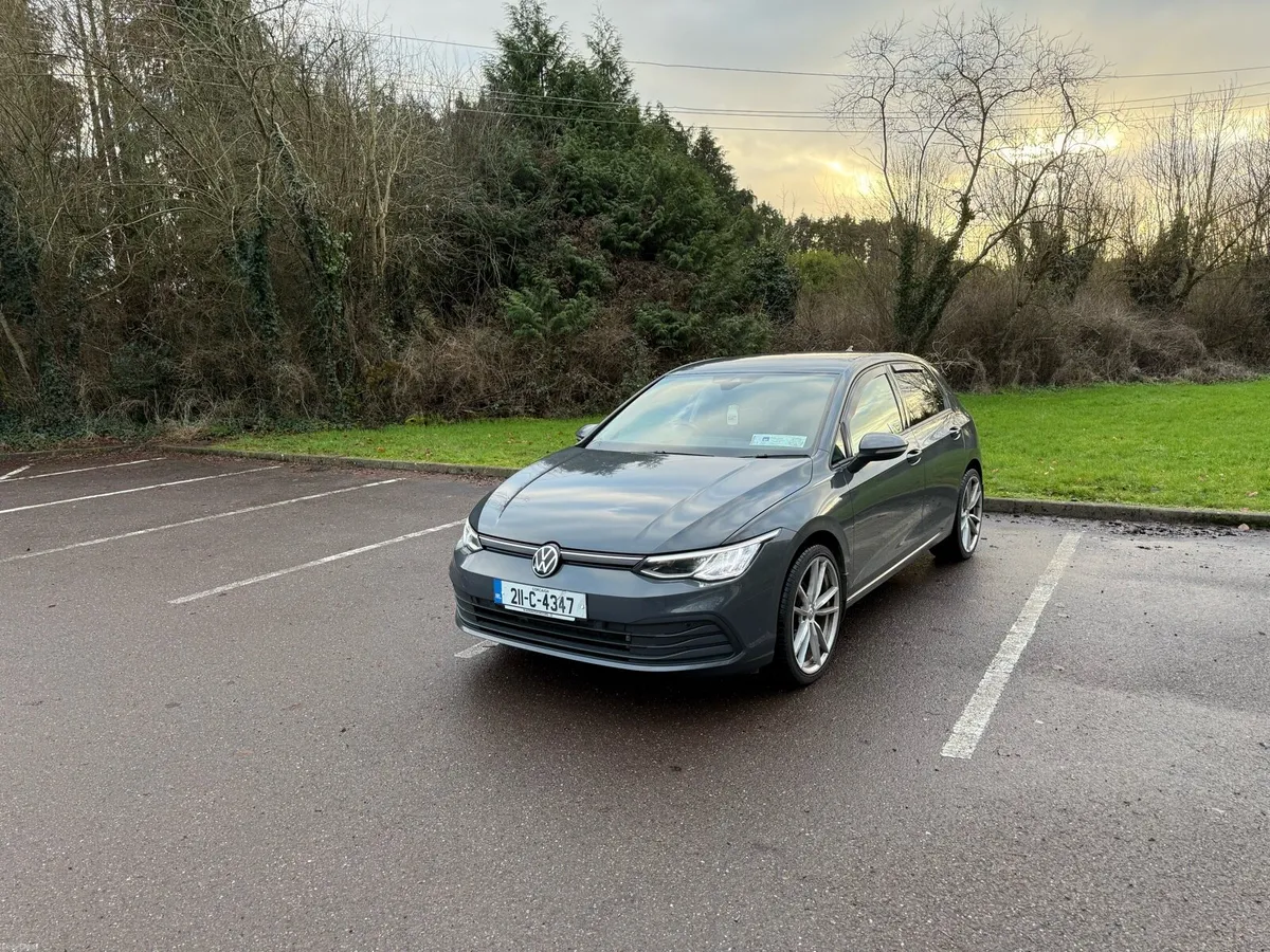 211 Volkswagen Golf - Image 4