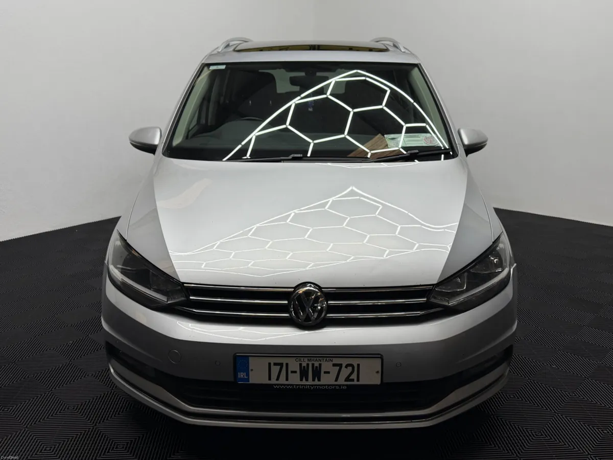 2017 Volkswagen Touran 2.0 Highline - Image 3