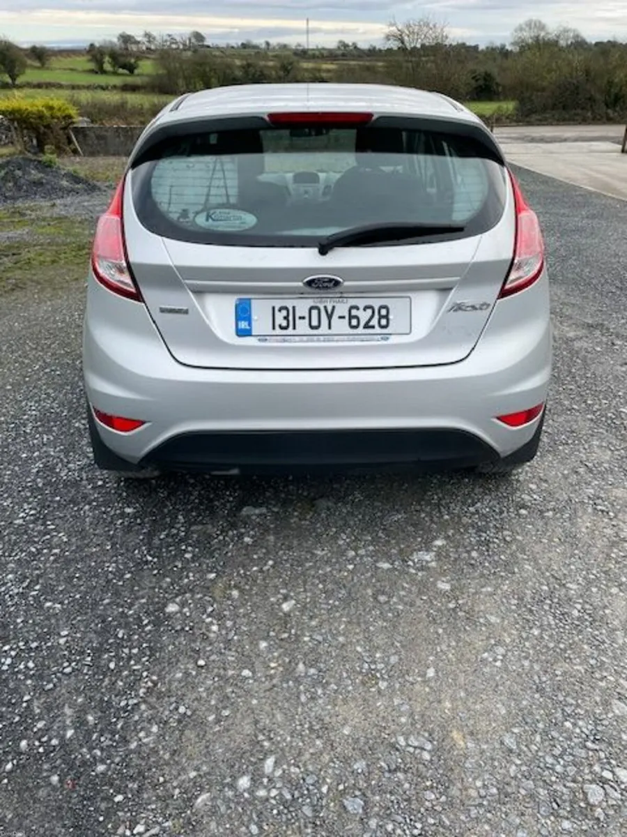 Ford Fiesta 2013 - Image 2