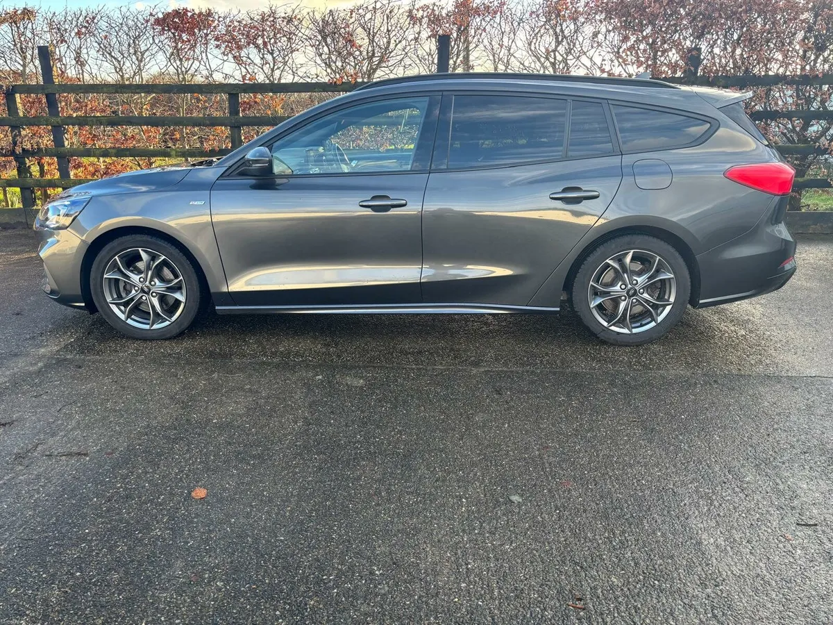 Ford Focus ST-line 1.5Tdci Auto 2021 - Image 3
