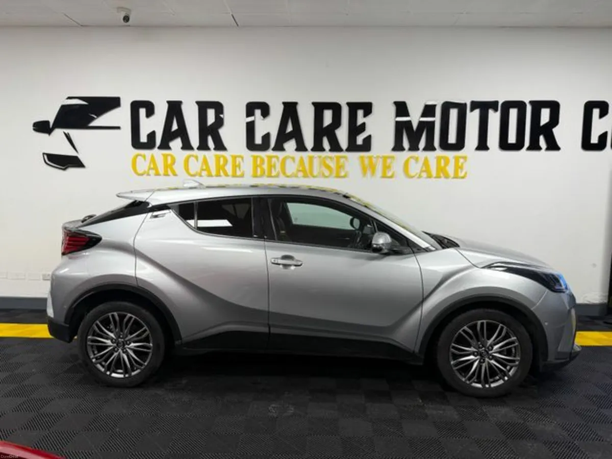 Toyota C-HR Hybrid SOL 4DR Auto - Image 4