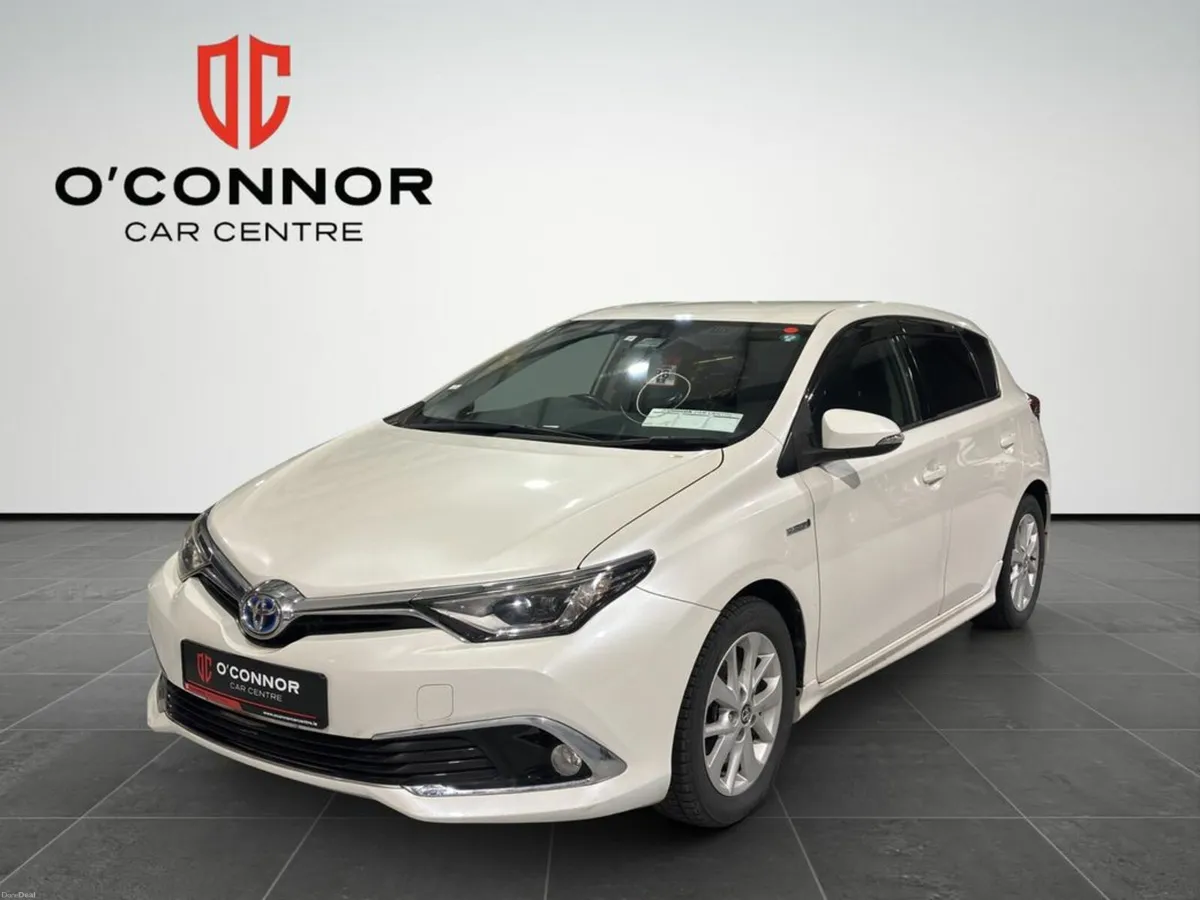 Toyota Auris 1.8 - Image 1