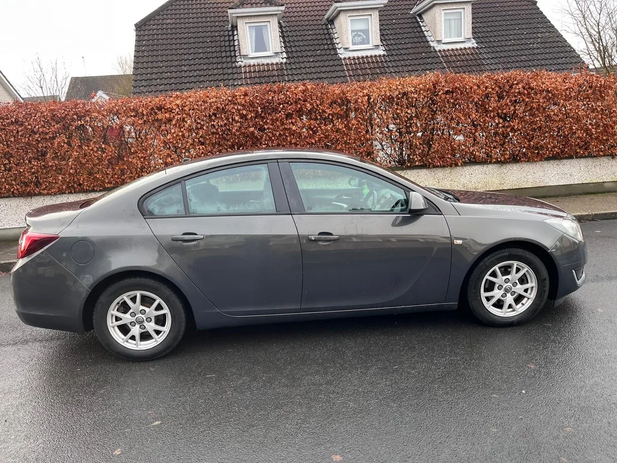 2014 Opel insignia - Image 2