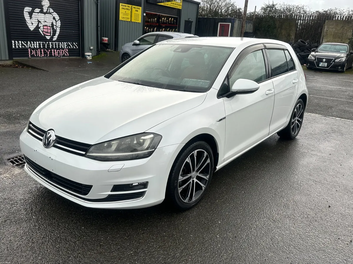 2015 VW GOLF 1.4L LIMITED EDITION LEATHER PACKAGE - Image 2