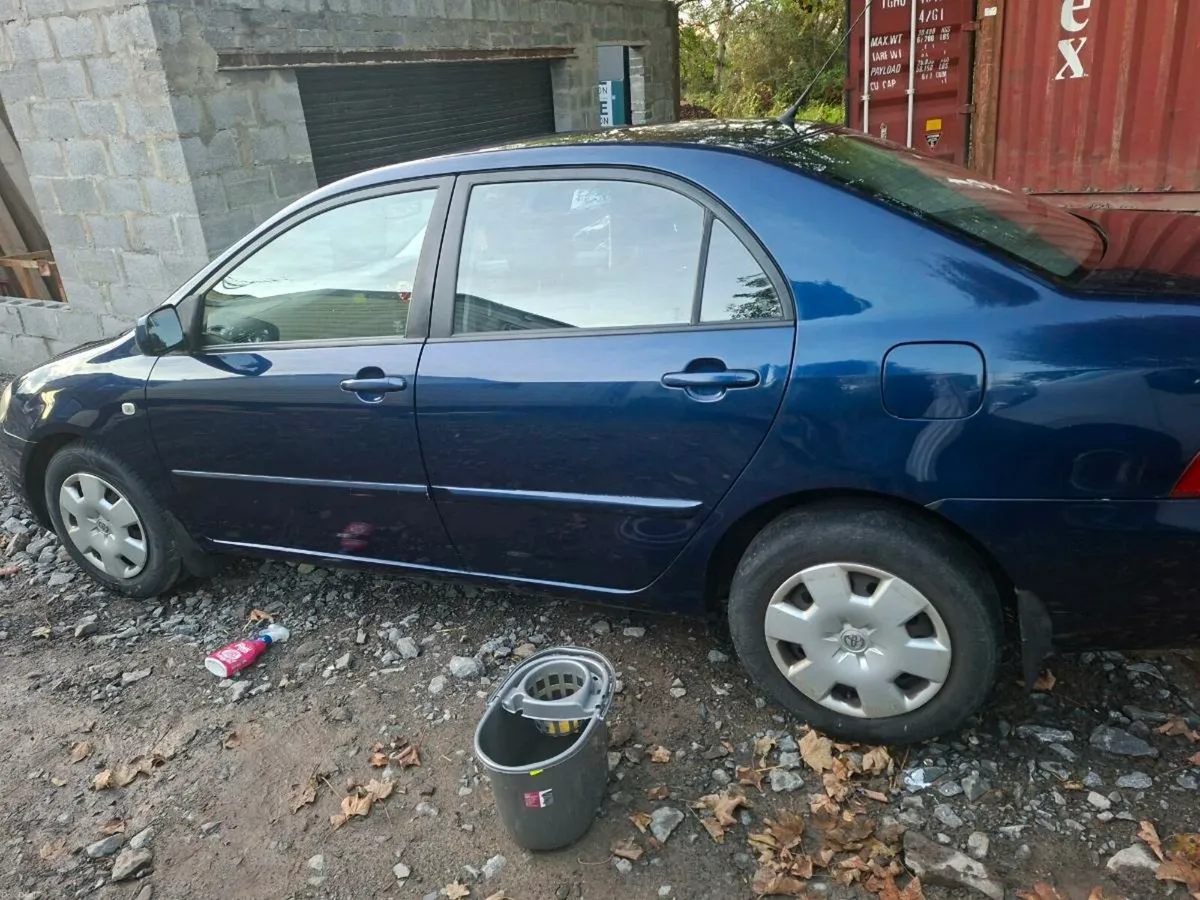 Toyota corolla saloon 2005 - Image 4