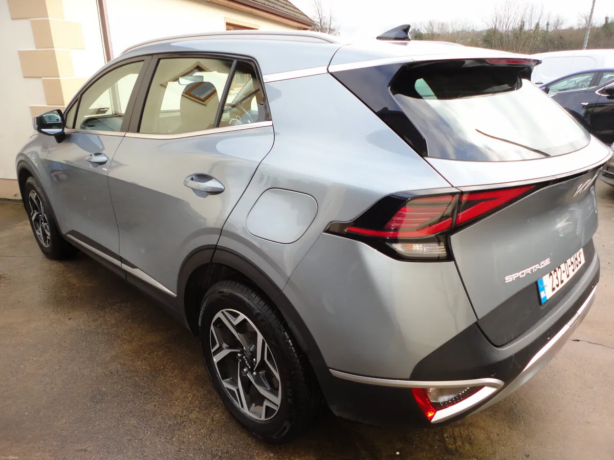 Kia Sportage 2023 - Image 4