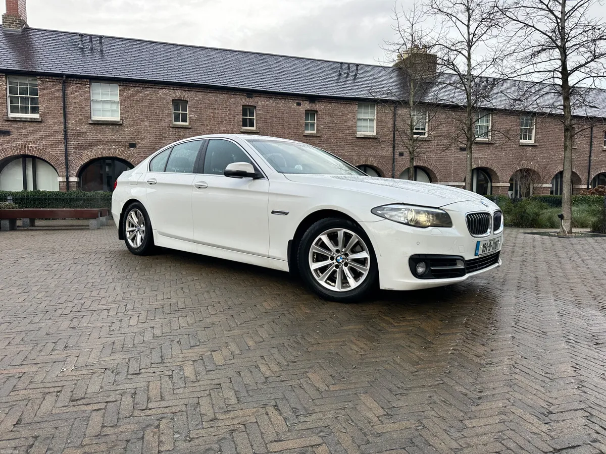 2015 BMW 5-Series 520d Auto - Image 2