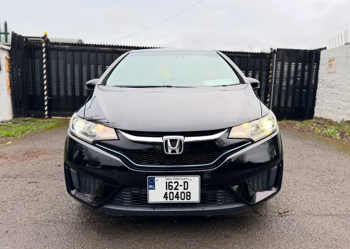 2016 HONDA FIT. V LOW MILEAGE. 2 YR NCT. AUTO 1.5L - Image 2