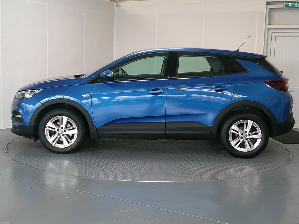 2018 Opel Grandland X 1.5 CDTI Automatic - Image 4