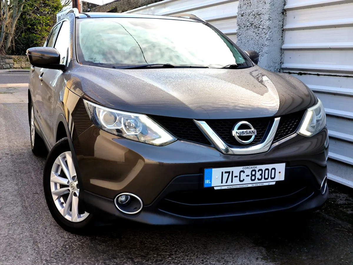 Nissan Qashqai 2017 LOW KILOMETRES - Image 3
