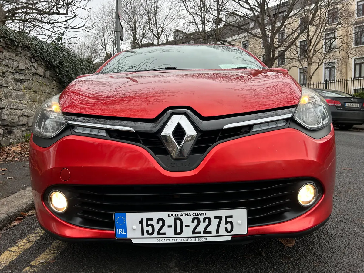 2015 RENAULT CLIO PETROL SAT NAV - Image 2