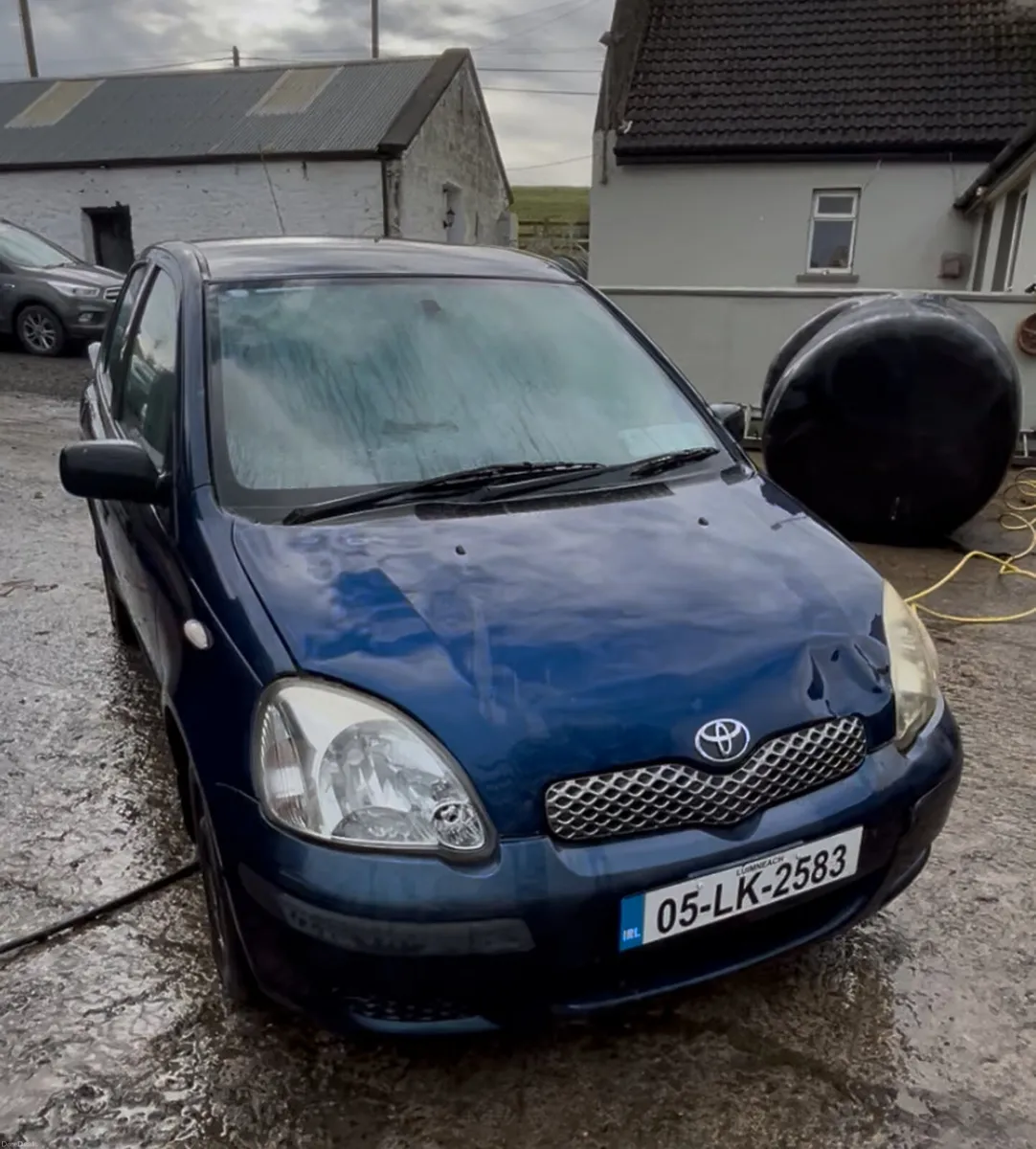 Toyota Yaris - Image 2