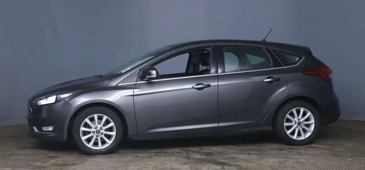 2017 (172) Ford Focus Titanium 1.5 TDCI - Image 2