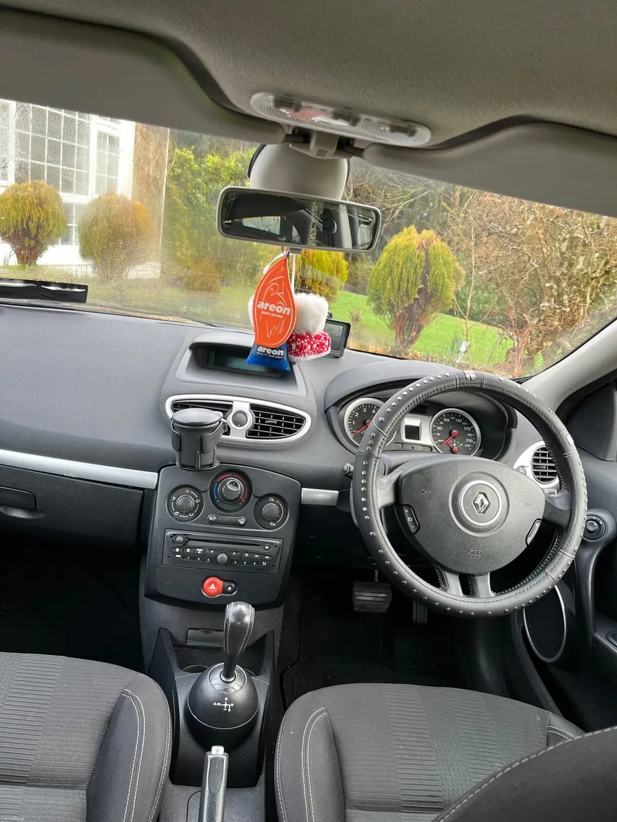 Renault Clio 2010 - Image 3
