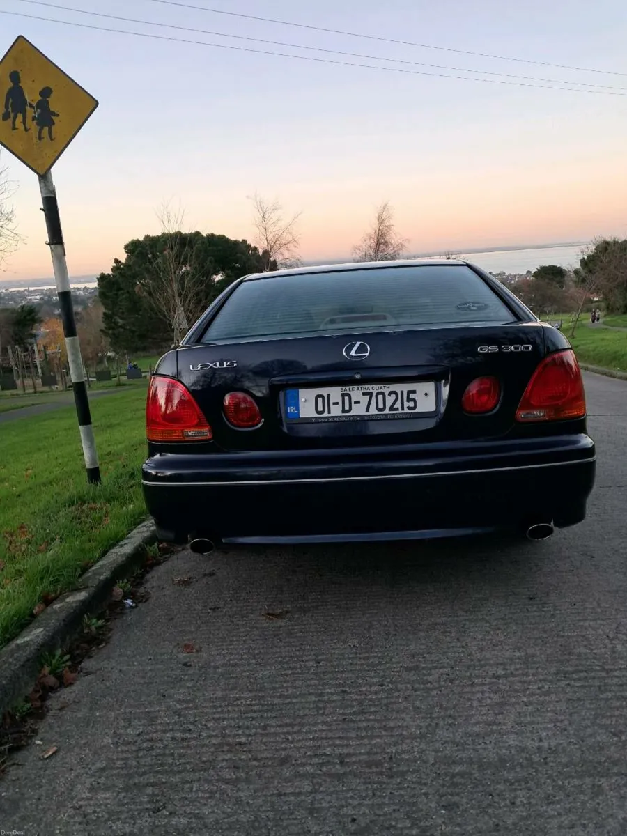 Lexus GS300 - Image 4