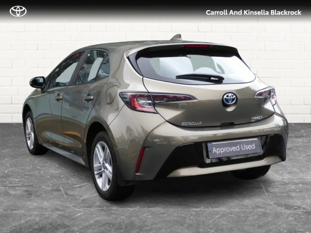 Toyota Corolla Hybrid Luna HB - Image 2