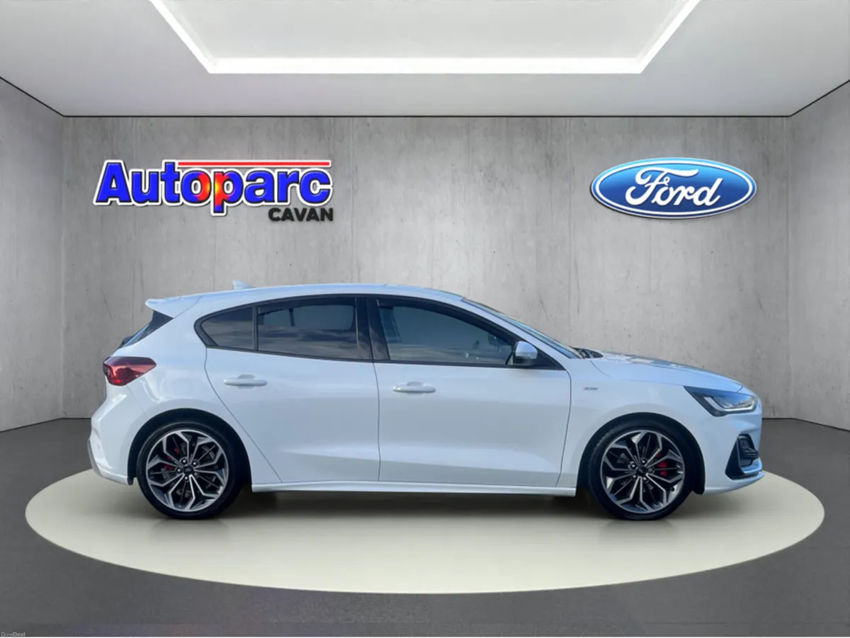 Ford Focus ST-LINE VIGNALE 1.5 TD 120 A8 4DR - Image 2