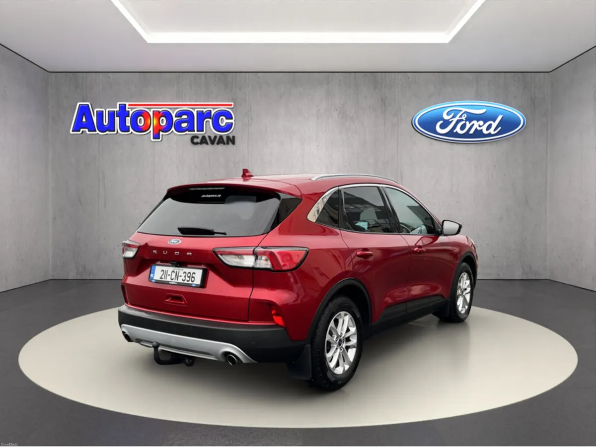Ford Kuga TITANIUM 1.5 TD 120 S6.2 M6 F 4DR - Image 3