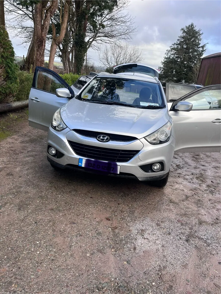 Hyundai 2013 - Image 2