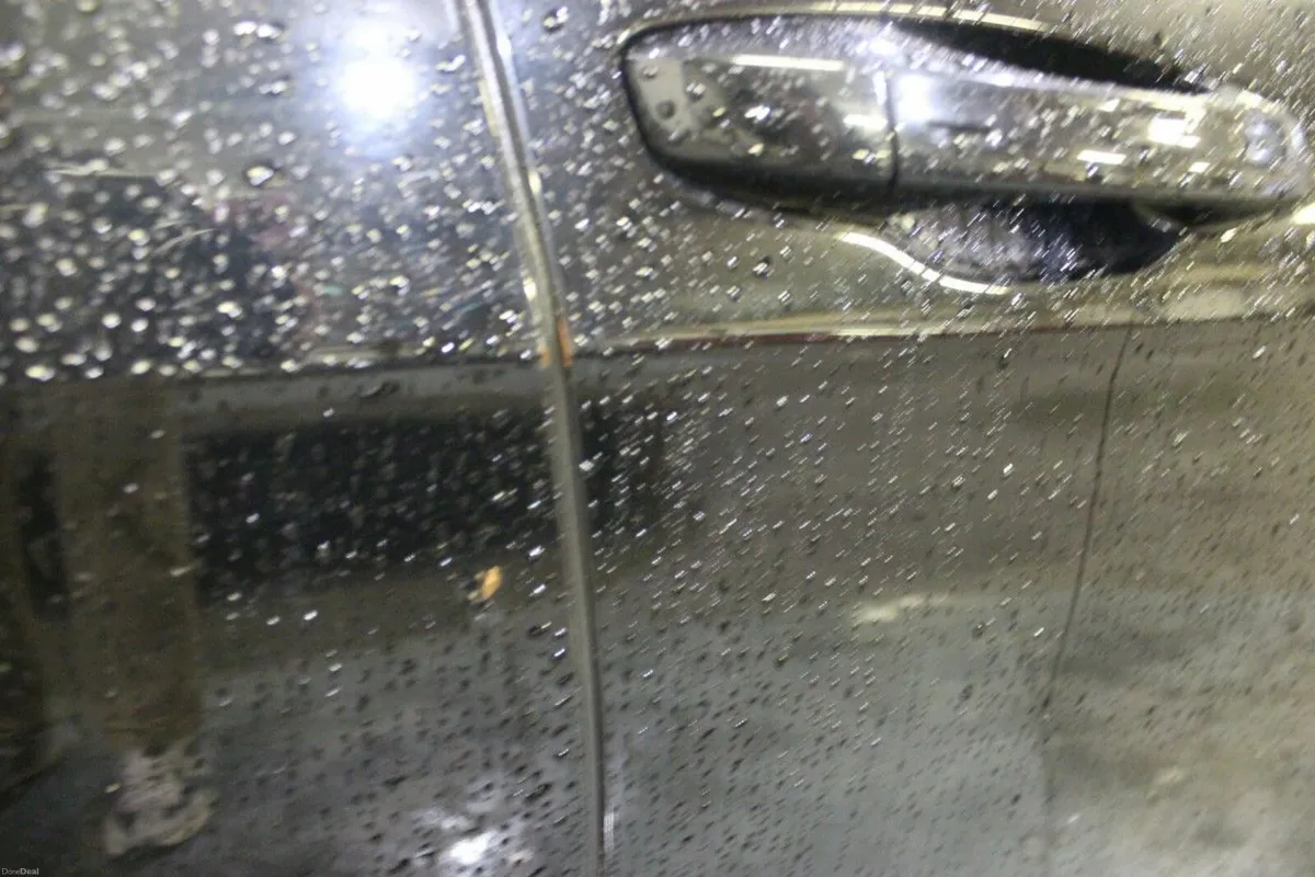 Volkswagen Golf 2.0 TDI M6F 5DR 150HP Highline - T - Image 4