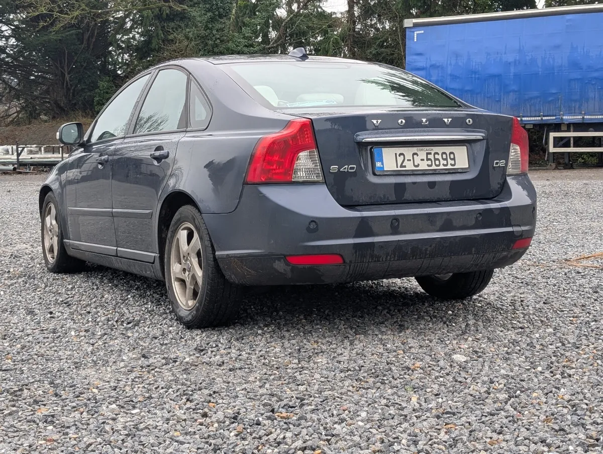 2012 Volvo S40  1.6 Diesel Classic - Image 4