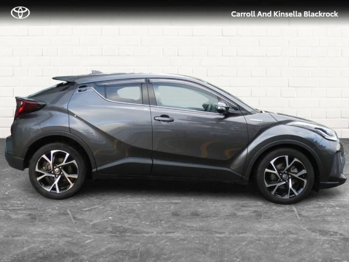 Toyota C-HR Hybrid Sport - Image 3