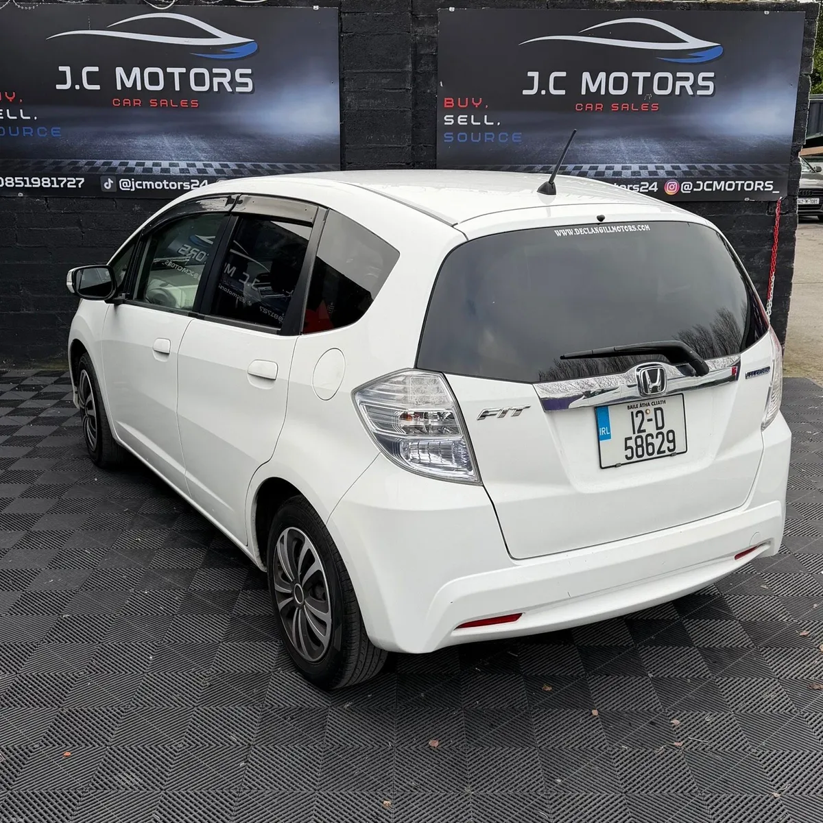 2012 Honda Fit - Image 4