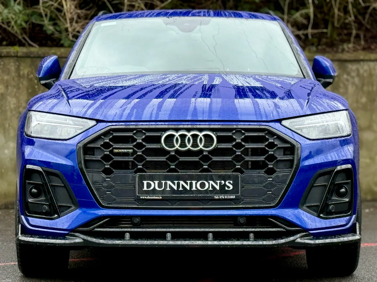 Audi Q5 2024 S LINE 50 TFSI E QUATTRO*GREAT VALUE* - Image 4
