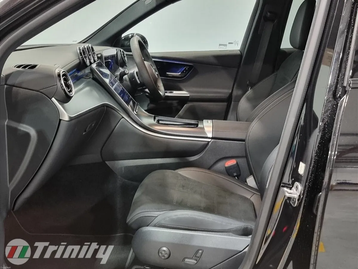 Mercedes-Benz GLC ** 300e ** URBAN EDITION ** 4 MA - Image 4