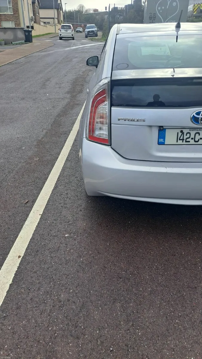 Toyota Prius 2014 - Image 4