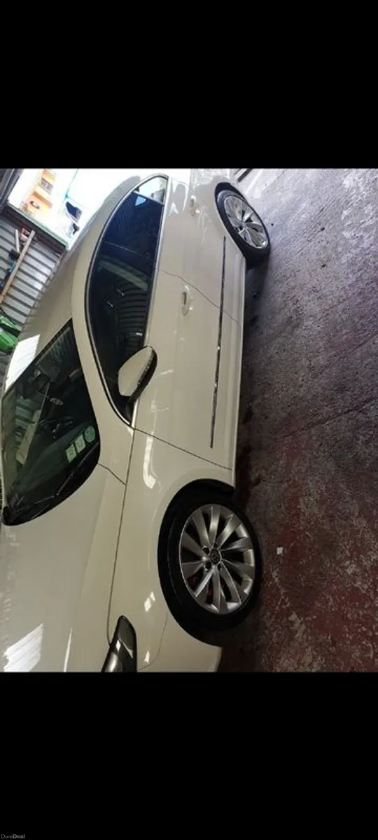 2013 Volkswagen Cc - Image 3