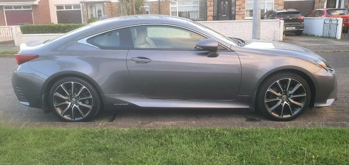 Lexus RC 300h Premium - Image 2