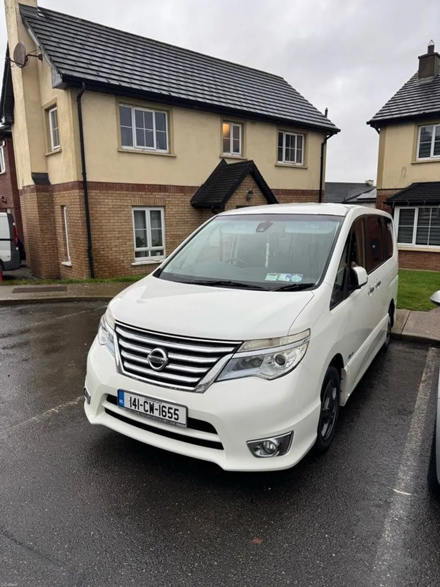 2014 Nissan Serena - Image 1